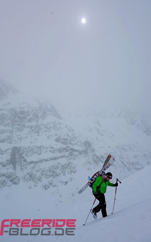 Aufstieg in Nebel und auf purem Eis zur Winnebachseehütte